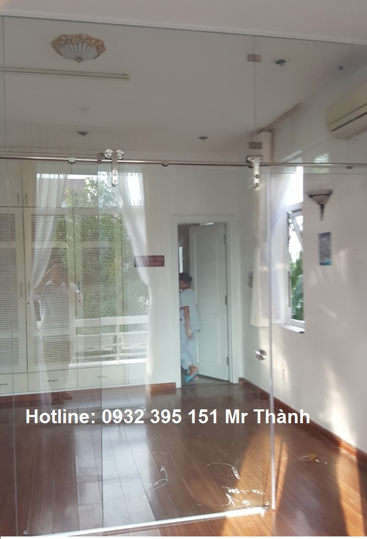 cửa trượt kính 